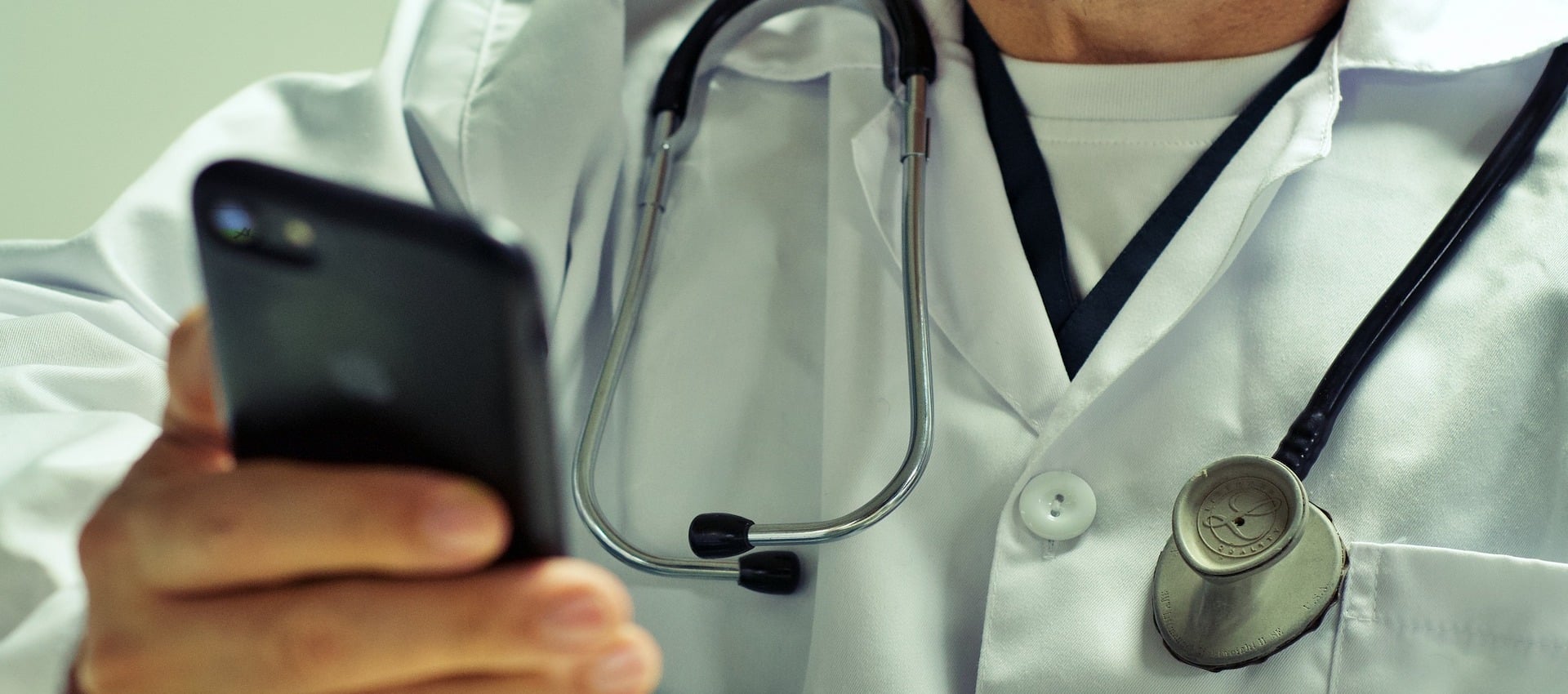 How to Build Scalable IoT Apps with Cloud Services?